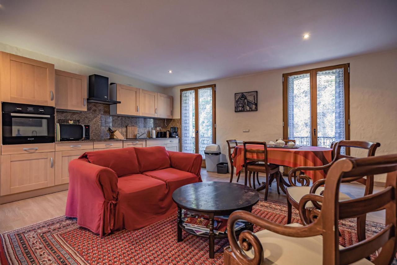 Sundrenched Relais De Poste In Serdinya Dış mekan fotoğraf