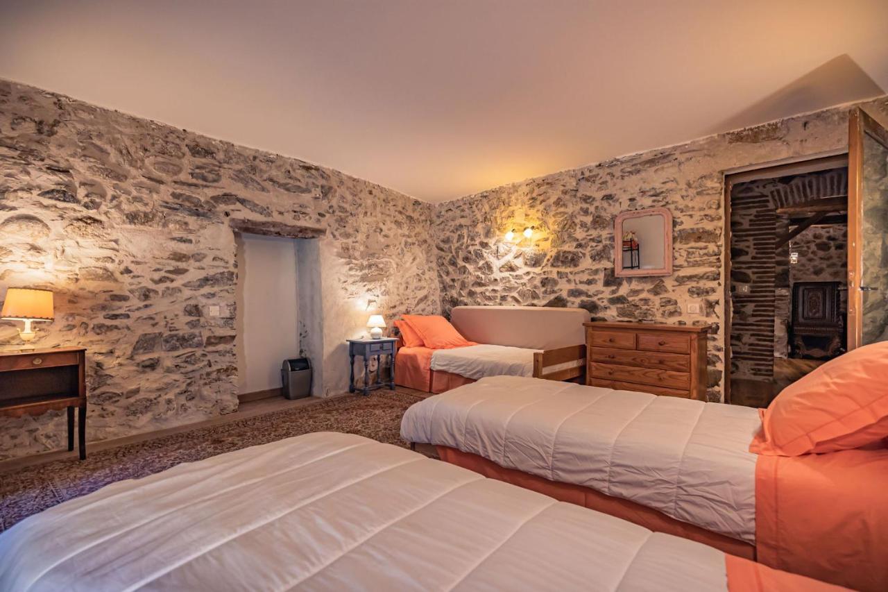 Sundrenched Relais De Poste In Serdinya Dış mekan fotoğraf