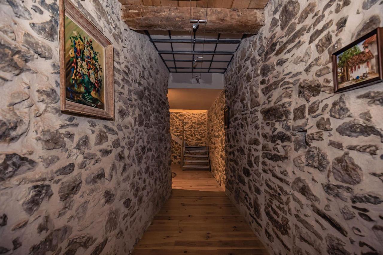 Sundrenched Relais De Poste In Serdinya Dış mekan fotoğraf