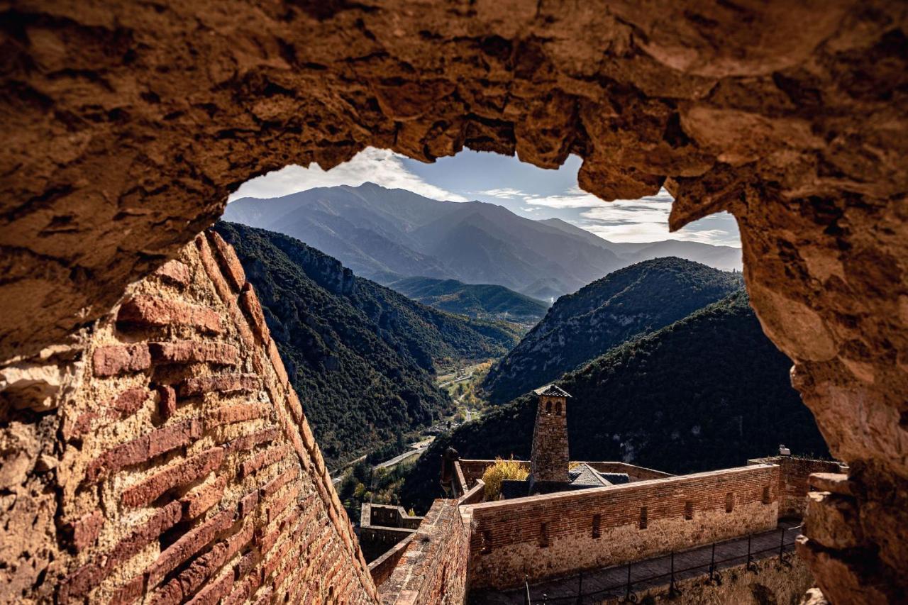 Sundrenched Relais De Poste In Serdinya Dış mekan fotoğraf